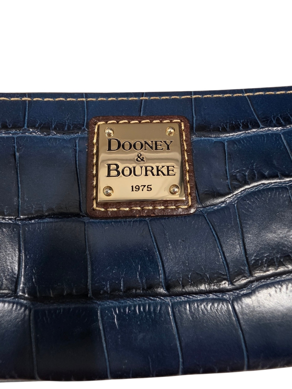 DOONEY & BOURKE CROC-EMBOSSED ZIP WALLET - Picture 3 of 8